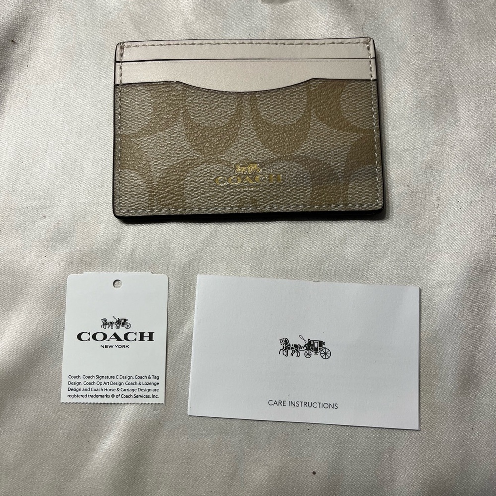 Coach cardholder nwt